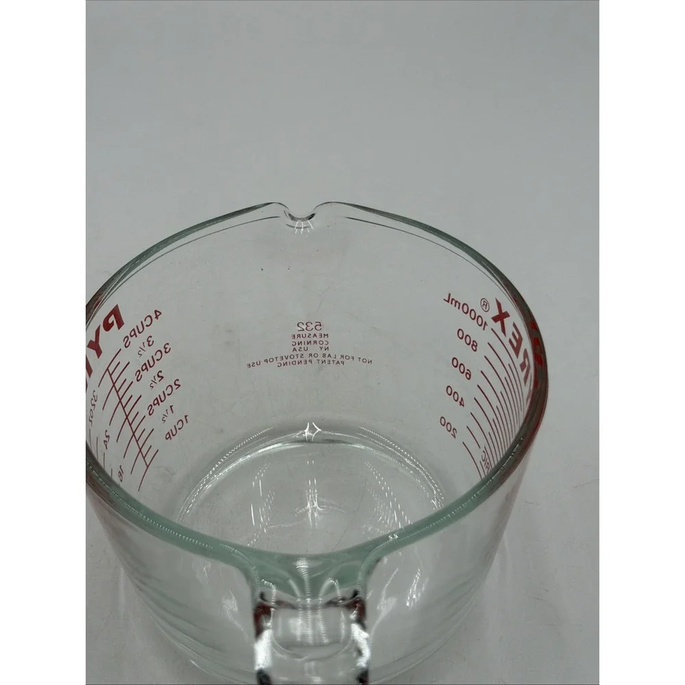Vintage Pyrex 532 4 CUP 1 Quart 32 oz Measuring Cup Red Block Letters